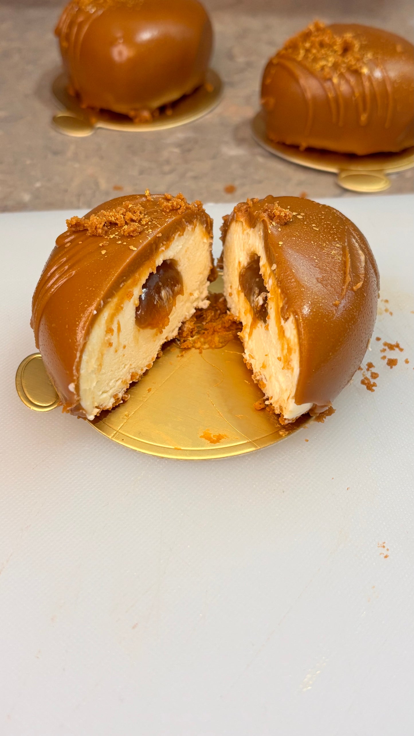 Bischoff caramel cheesecake