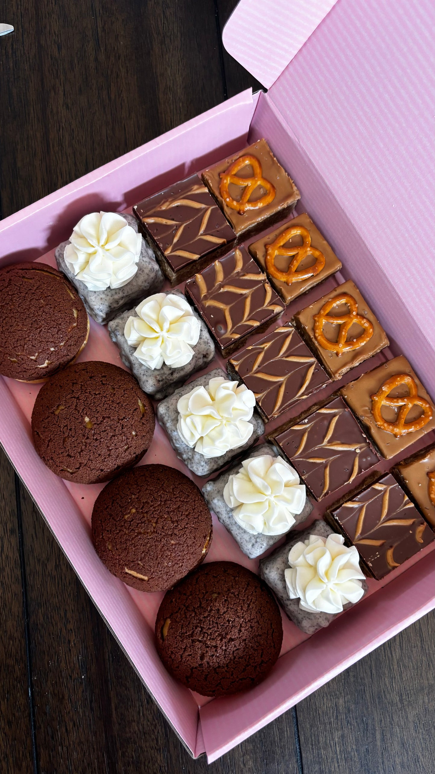 Pastry bite box