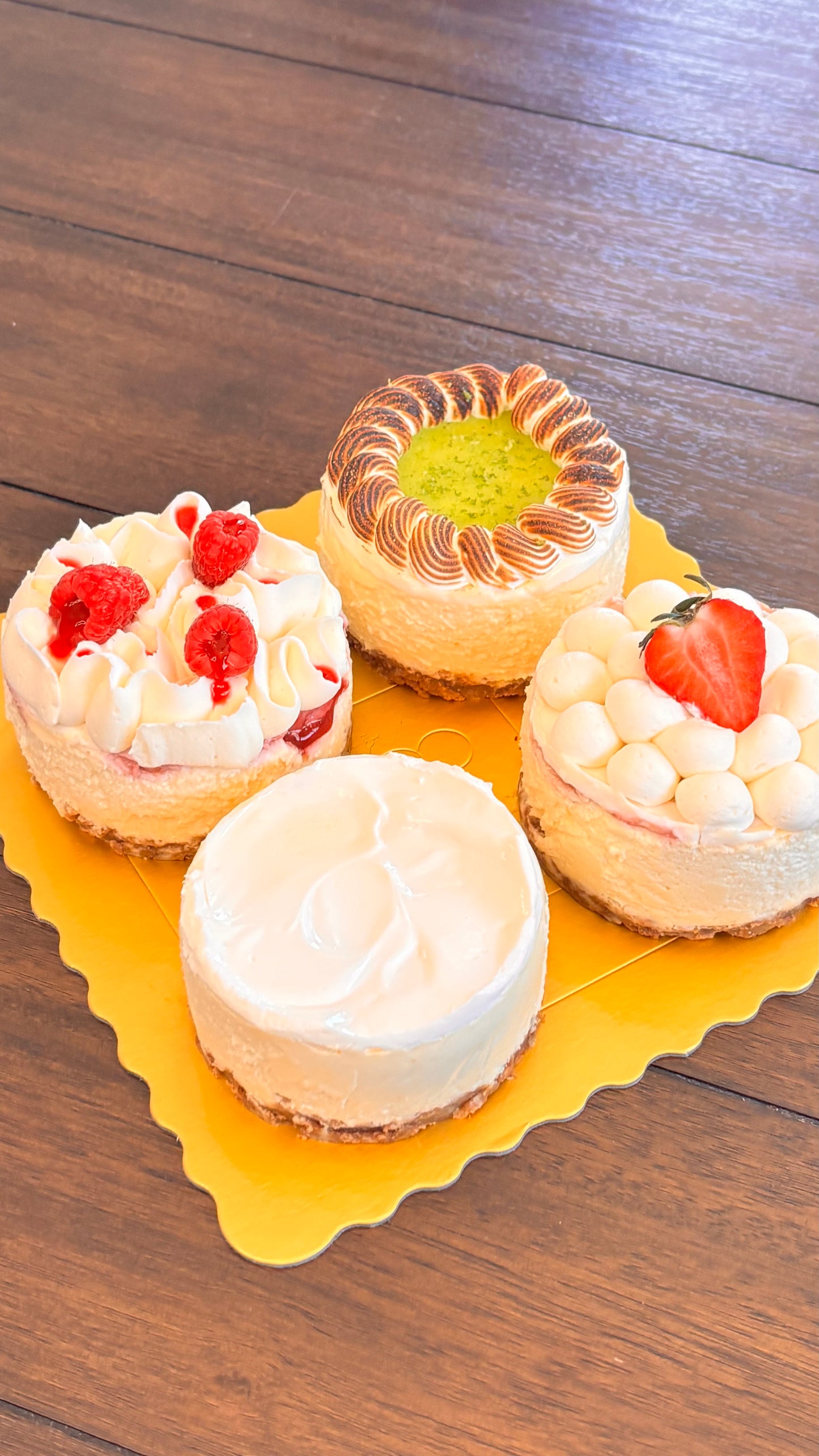 Cheesecake sampler box