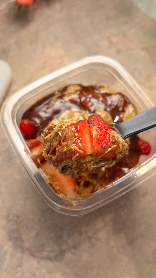 Dubai strawberry cup