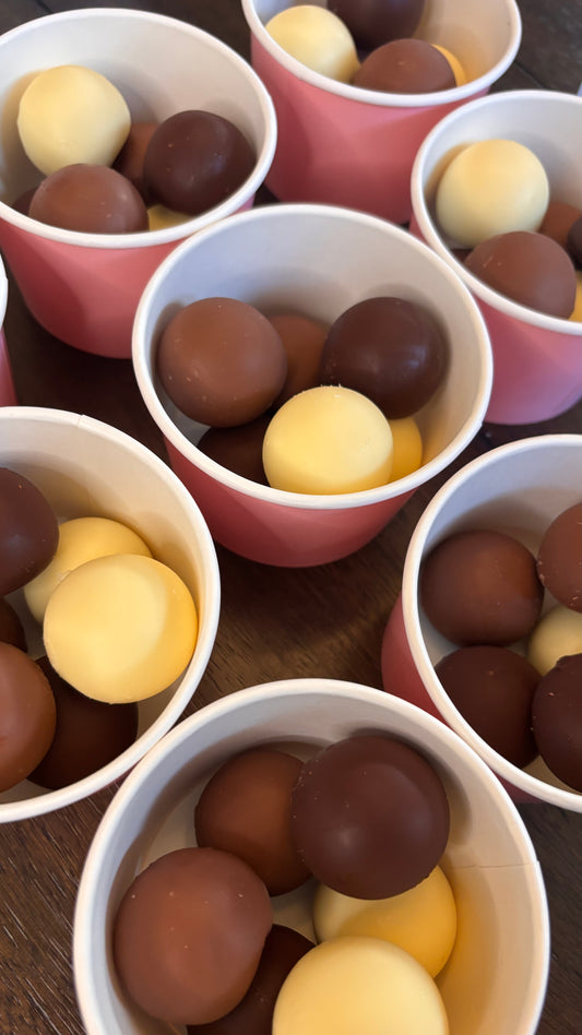 Chocolate mousse balls