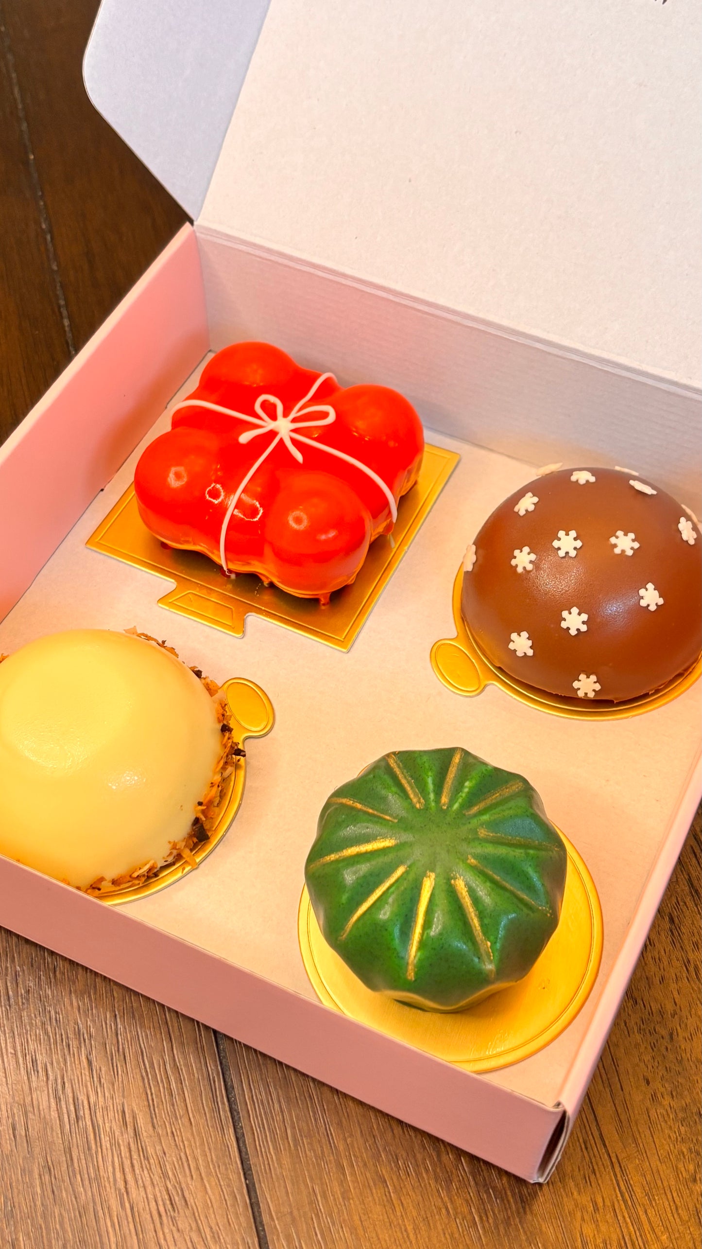Christmas pastry box