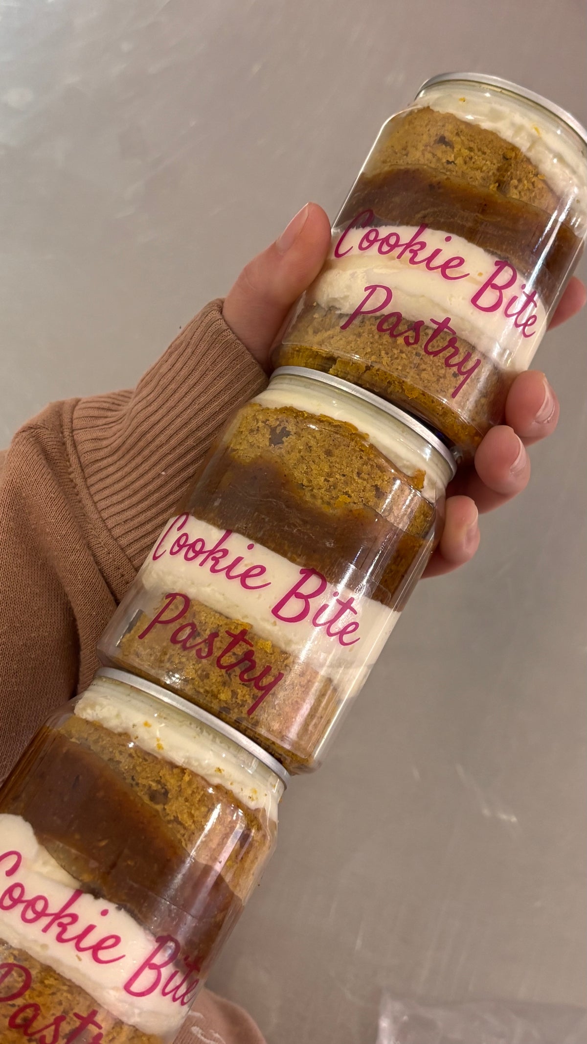 Cake jar