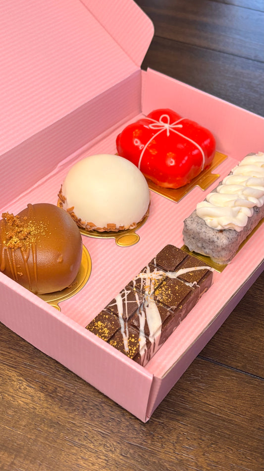 Pastry box